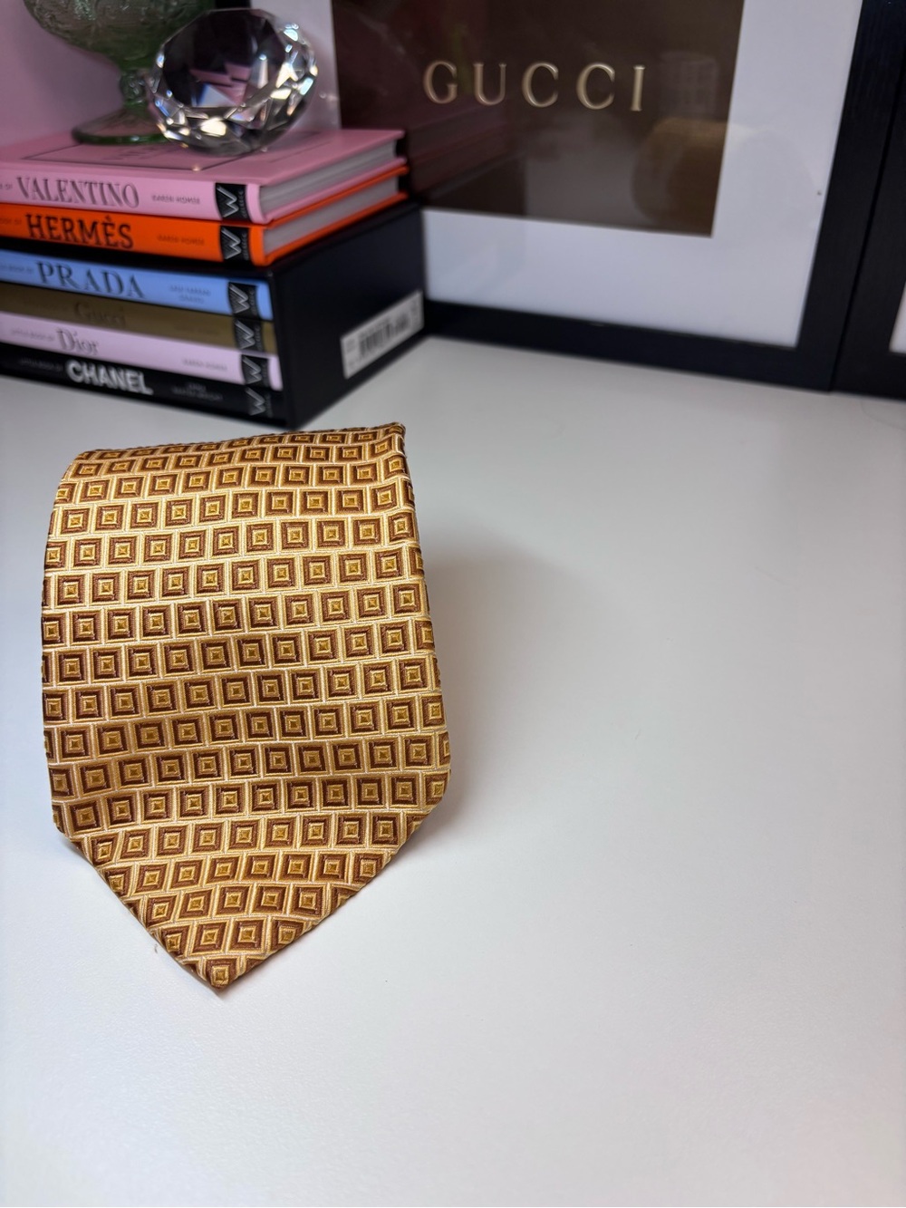 XMI Platinum Luxury Handmade Men's Italian Silk Tie in Gold Geometric Pattern